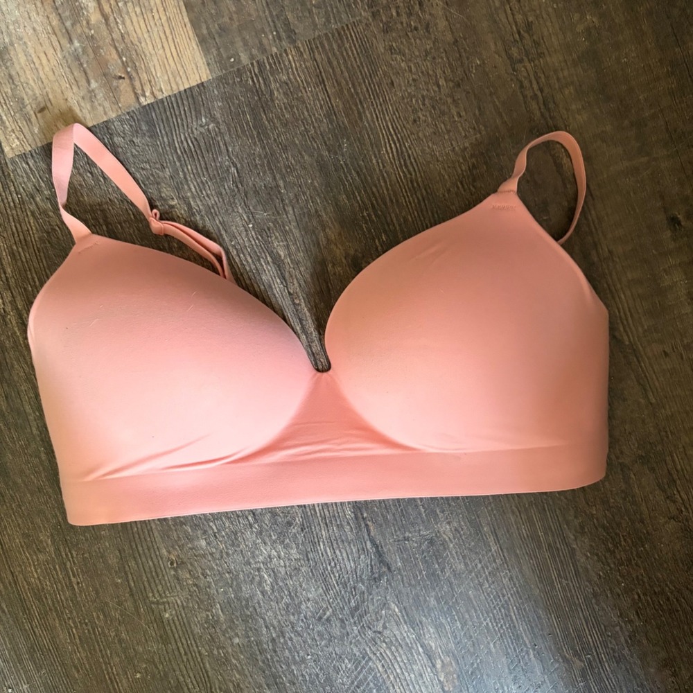 Soma Enbliss Wireless Bra 38B Peach Pink Smooth Seamless Comfort 570148944